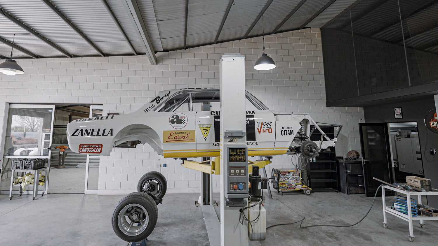 DESARROLLO DE TREN DELANTERO PARA TORINO