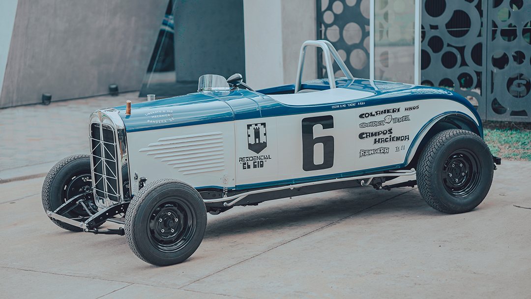 Willys de 1931 restaurado por Collino, visto de tres cuartos delantero