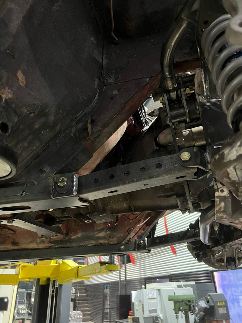 REFUERZO INFERIOR FORD TAUNUS - foto 3