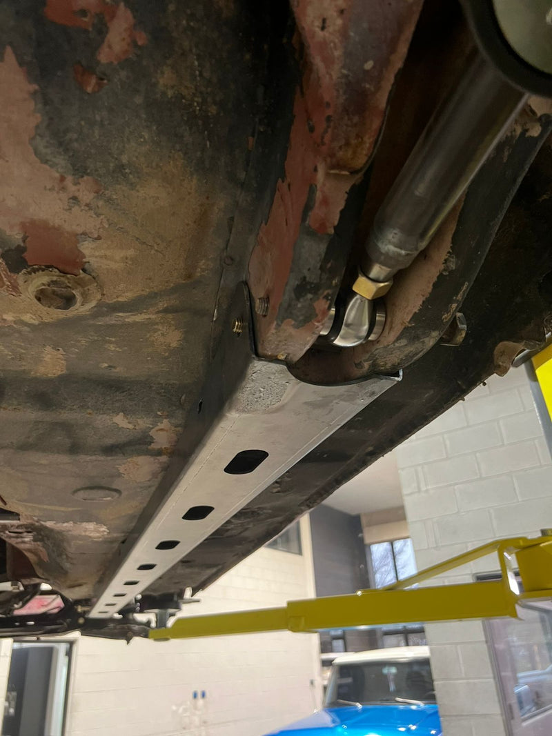 REFUERZO INFERIOR FORD TAUNUS - foto 10