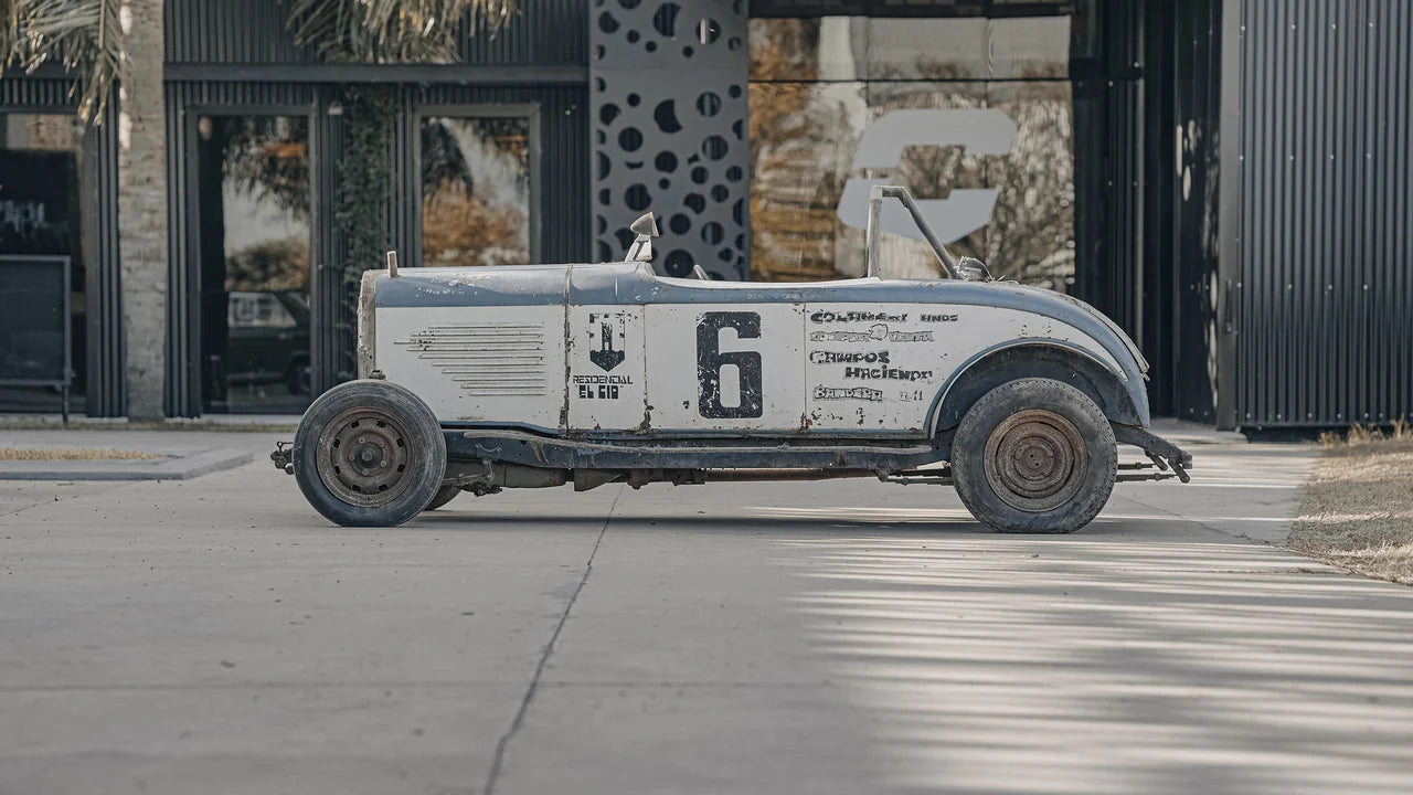 Willys antes de la transformación, vista de perfil